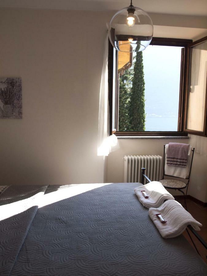 Casa Marina - Appartamento Nel Residence Di نيسّو المظهر الخارجي الصورة